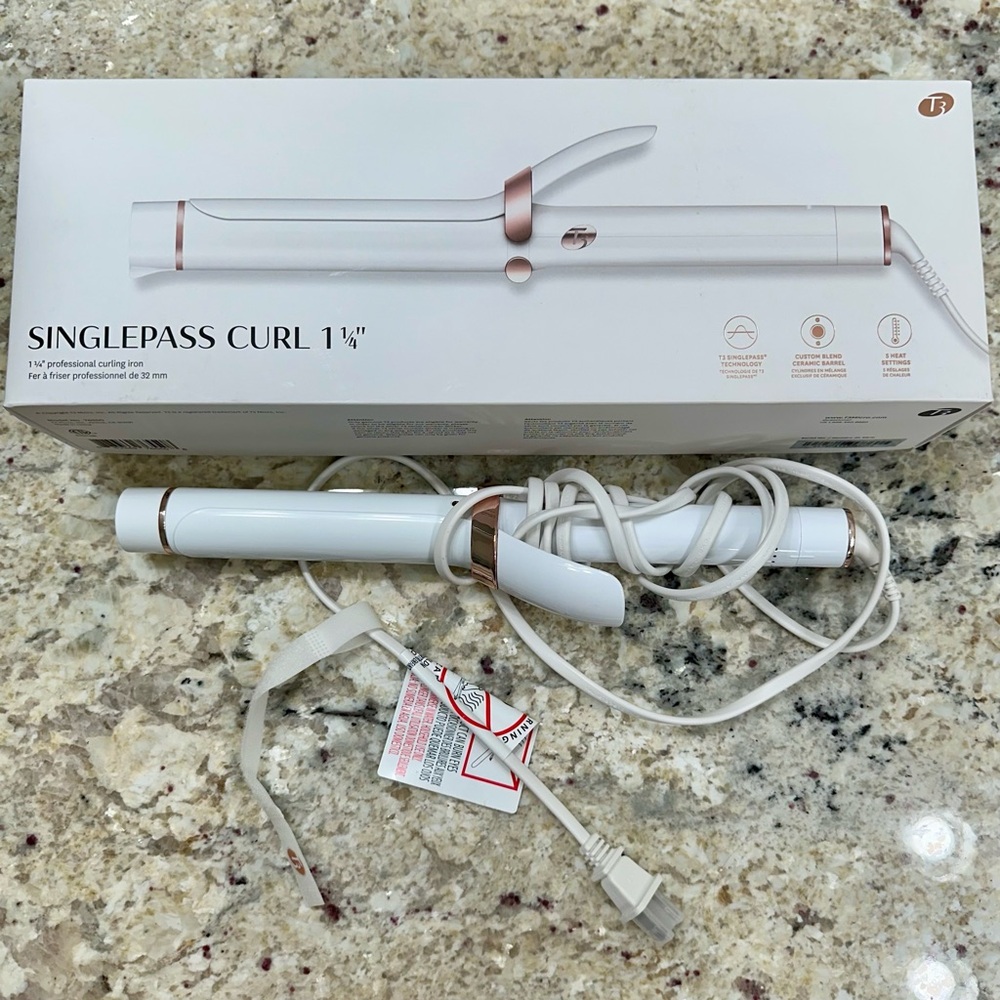 T3 Single Pass Curling Iron 1.25” Barrel